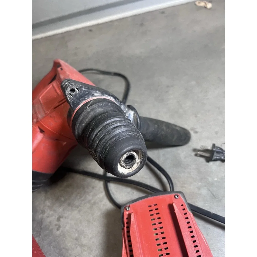 Hilti TE4-A18 Cordless Rotary Hammer Drill w/ Charger And Battery